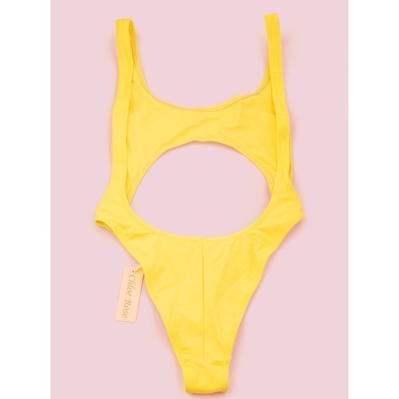 Chloe Rose Yellow Cutout Swimsuit Swim Women’s One Piece Bathing Suit Large NEW - Picture 6 of 10